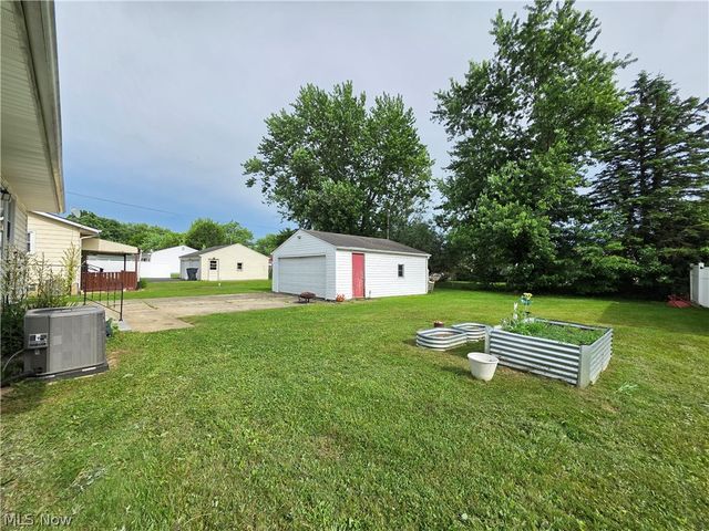 3205 Starlite Drive NW, Warren, OH 44485