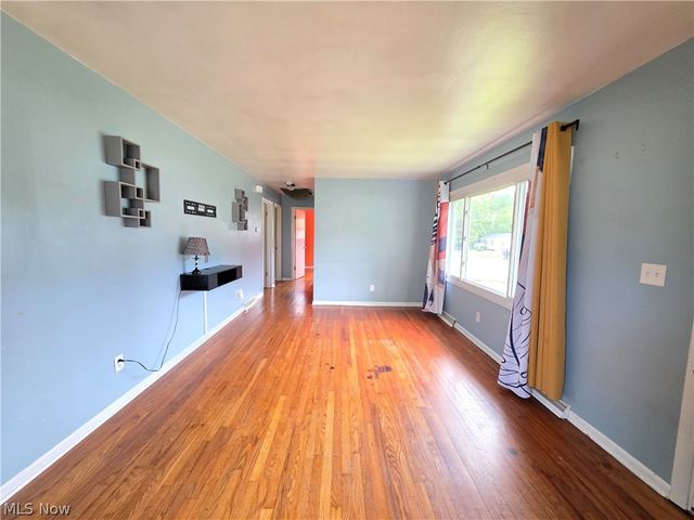 3205 Starlite Drive NW, Warren, OH 44485
