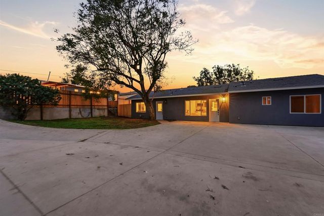 462 464 Emerson Street, Chula Vista, CA 91911