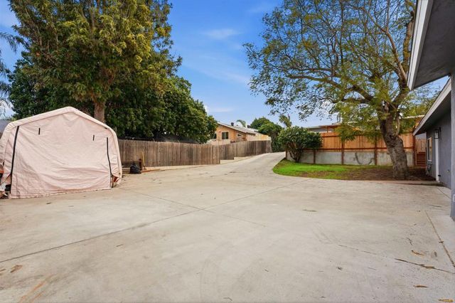 462 464 Emerson Street, Chula Vista, CA 91911