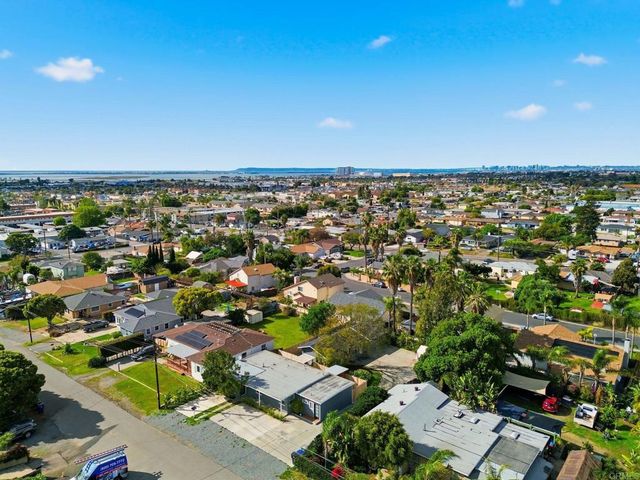 462 464 Emerson Street, Chula Vista, CA 91911