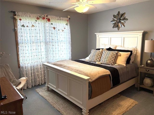 5554 Ashbrook Street, Louisville, OH 44641