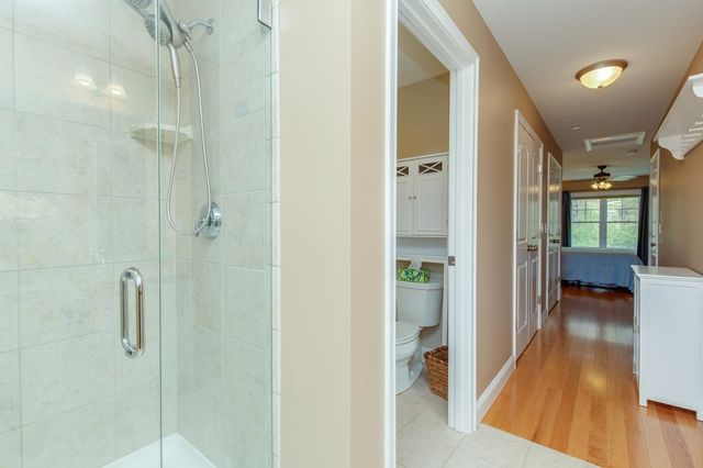89 Woodview Way, Manchester, NH 03102