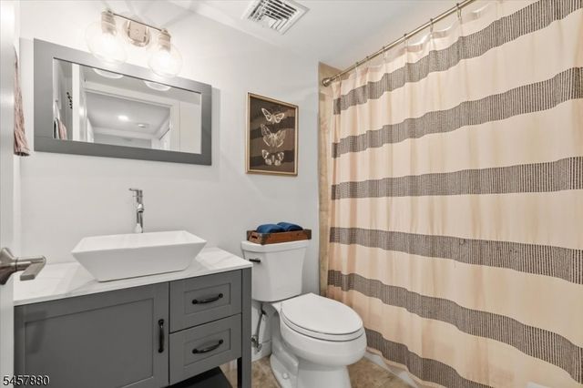 43 Birch Pkwy, Byram Twp., NJ 07871