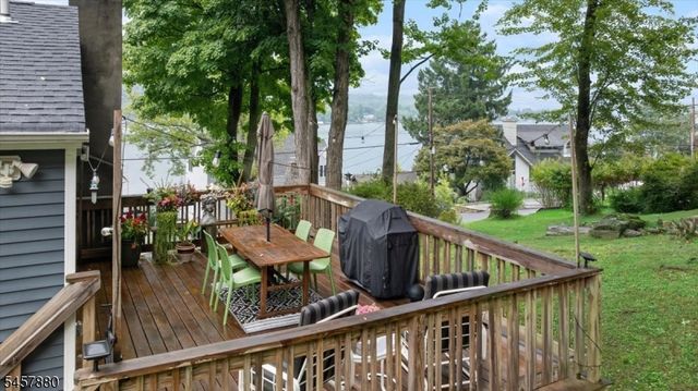 43 Birch Pkwy, Byram Twp., NJ 07871