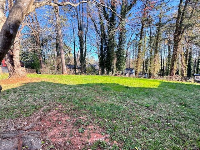 5297 Cardinal Lane NW, Lilburn, GA 30047