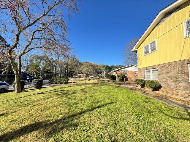 5297 Cardinal Lane NW, Lilburn, GA 30047