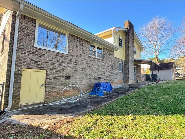 5297 Cardinal Lane NW, Lilburn, GA 30047