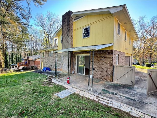 5297 Cardinal Lane NW, Lilburn, GA 30047