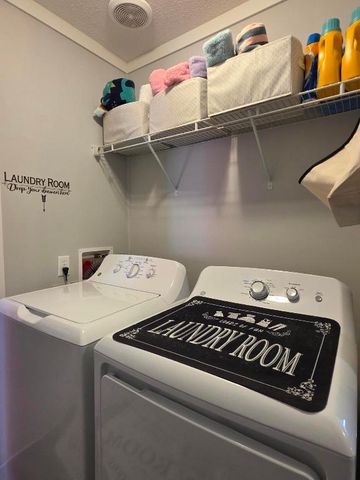 99 Sandhill Boulevard, Fort Pierce, FL 34982