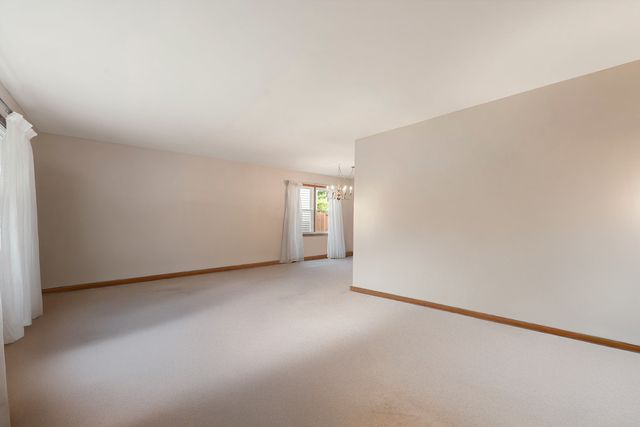 463 Raphael Avenue, Buffalo Grove, IL 60089