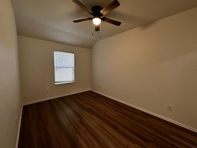 11501 Mackenzie Way, Yukon, OK 73099