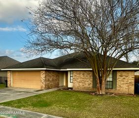 520 N Domingue Avenue, Lafayette, LA 70506