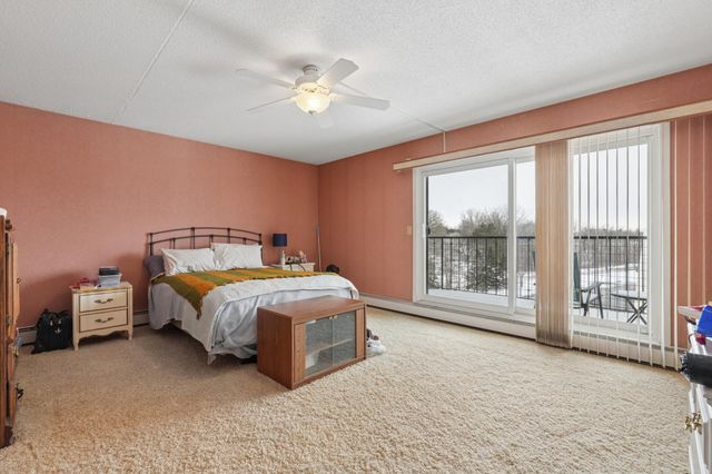 2465 Londin Lane E 401, Maplewood, MN 55119