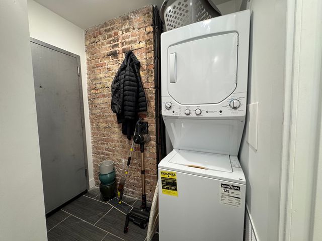 1303 S California Avenue 4E, Chicago, IL 60608