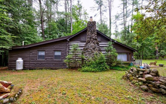 33 Chuckwagon Drive, Lake Luzerne, NY 12846