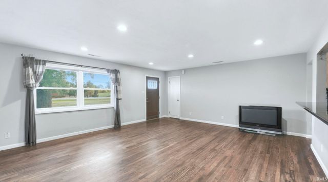 14505 Coldwater Road, Fort Wayne, IN 46845