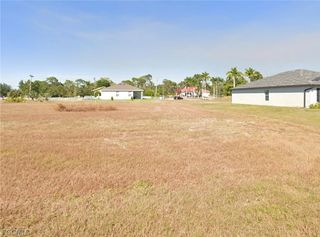 43 NE 31st TER, Cape Coral, FL 33909