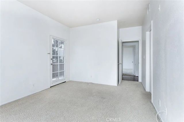 221 S Oak Knoll Avenue 202, Pasadena, CA 91101