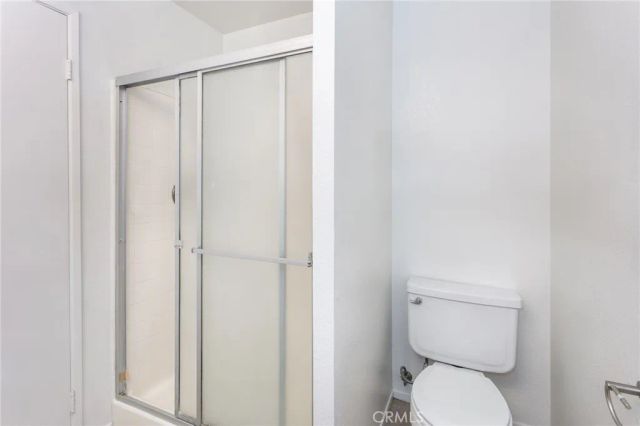 221 S Oak Knoll Avenue 202, Pasadena, CA 91101