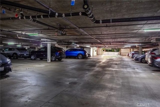 221 S Oak Knoll Avenue 202, Pasadena, CA 91101