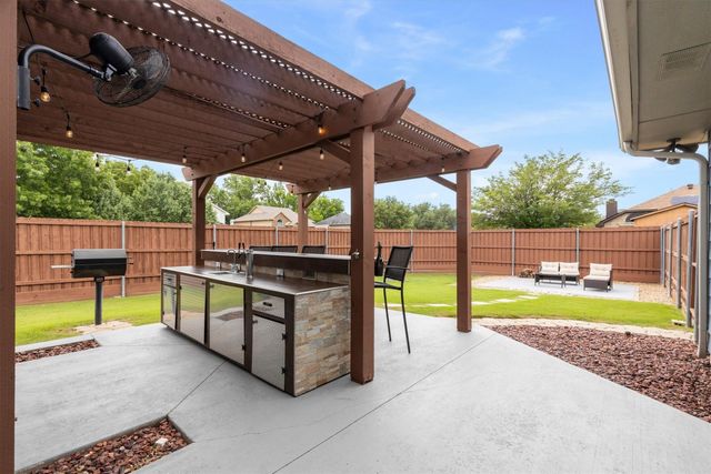 2301 Rockhill Road, Mckinney, TX 75072