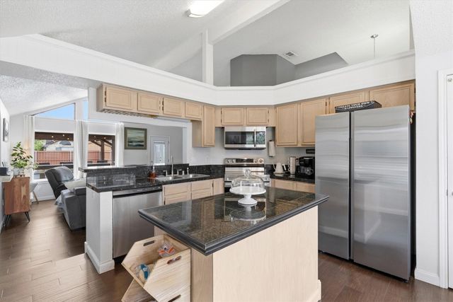 2301 Rockhill Road, Mckinney, TX 75072