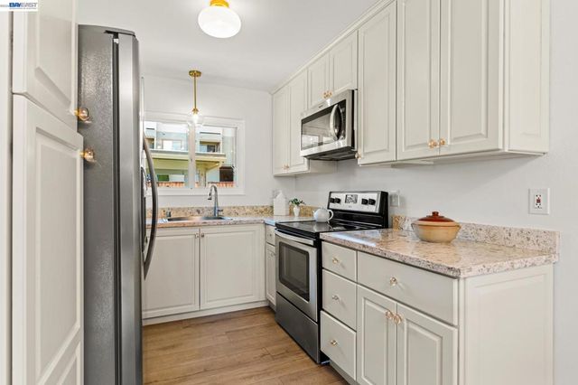 21065 Baker Road, Castro Valley, CA 94546