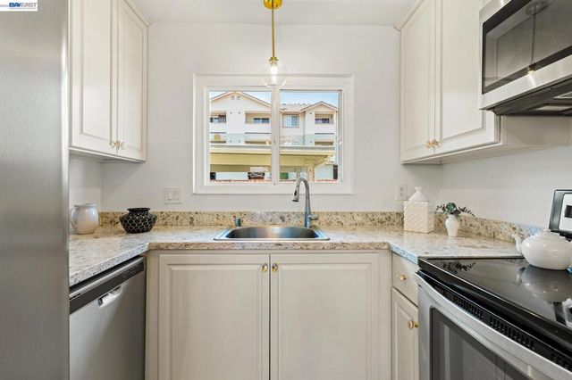 21065 Baker Road, Castro Valley, CA 94546