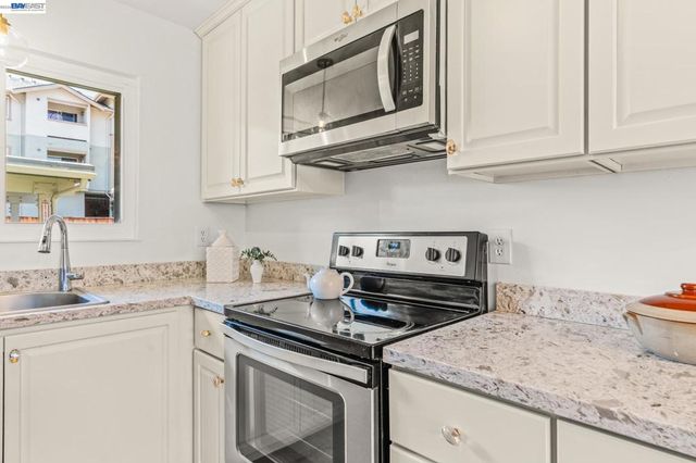 21065 Baker Road, Castro Valley, CA 94546