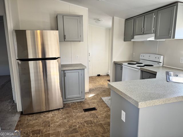 50 River Chase Drive, Hawkinsville, GA 31036