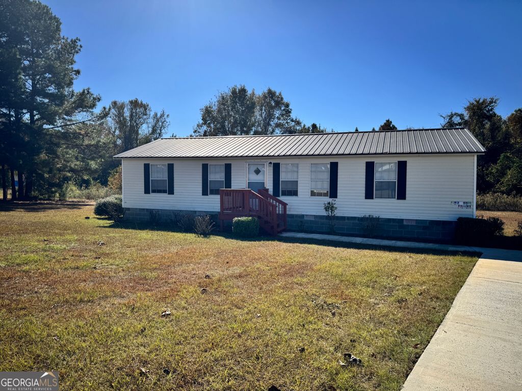 50 River Chase Drive, Hawkinsville, GA 31036