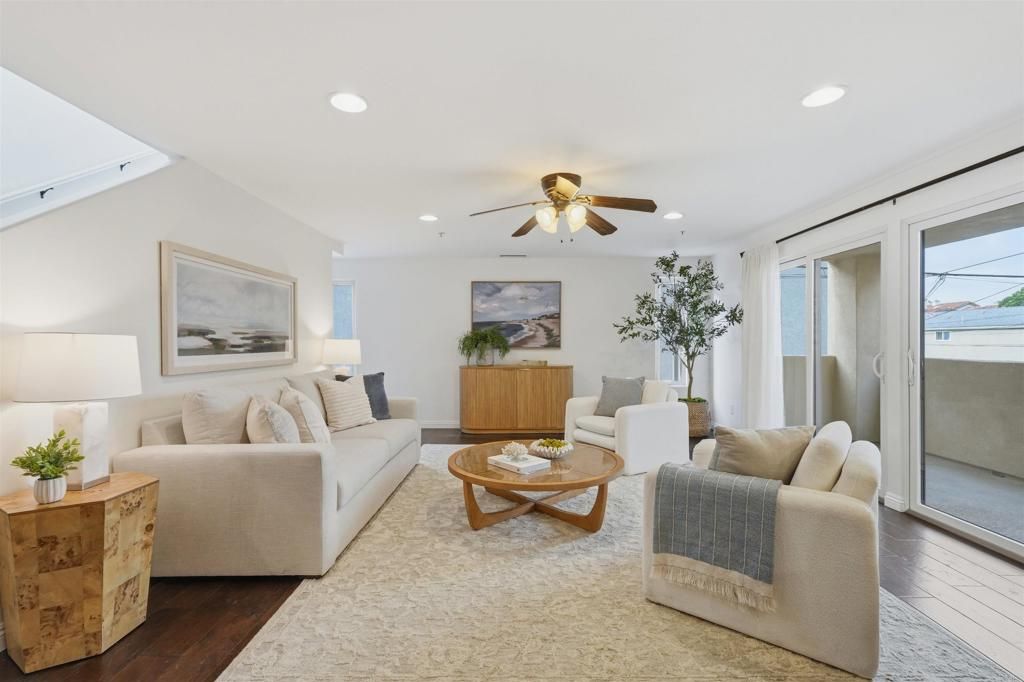 2018 Hornblend St, San Diego, CA 92109 — exterior