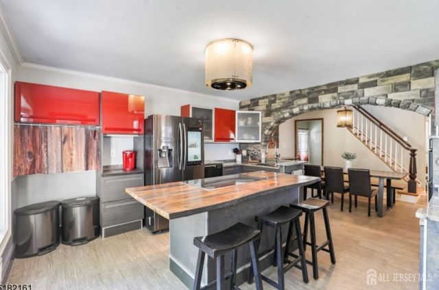 140 Coolidge Avenue, Sayreville, NJ 08859