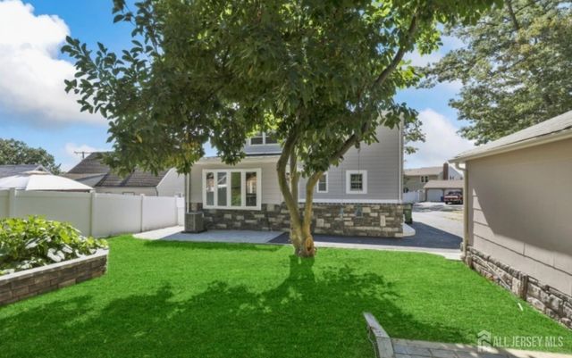 140 Coolidge Avenue, Sayreville, NJ 08859