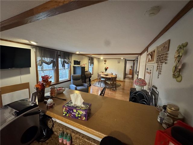 526 E River Rd, Mahoning Twp, PA 16116