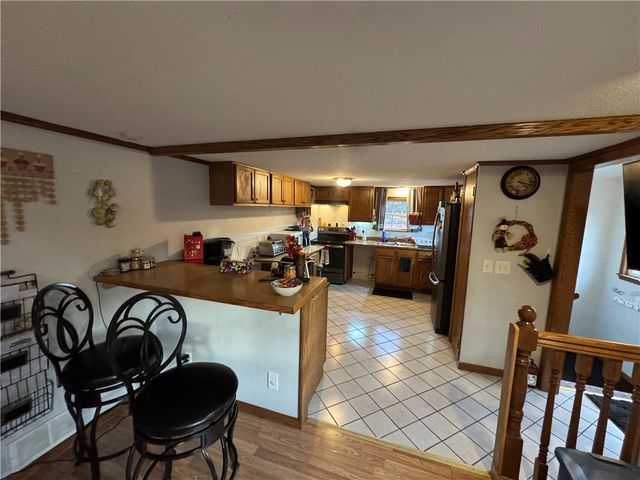 526 E River Rd, Mahoning Twp, PA 16116