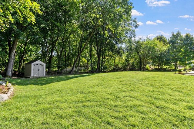 100 Butternut Circle, Concord, MA 01742