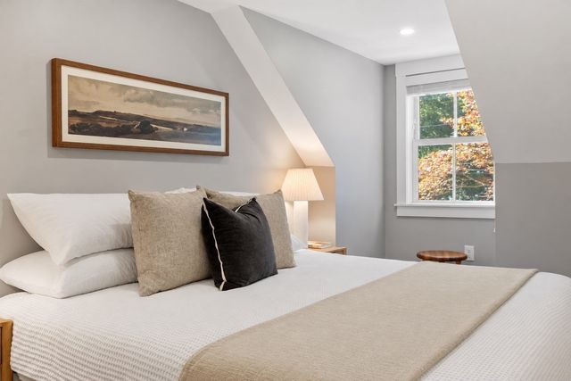 100 Butternut Circle, Concord, MA 01742
