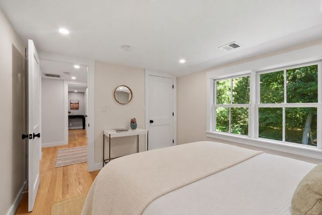 100 Butternut Circle, Concord, MA 01742