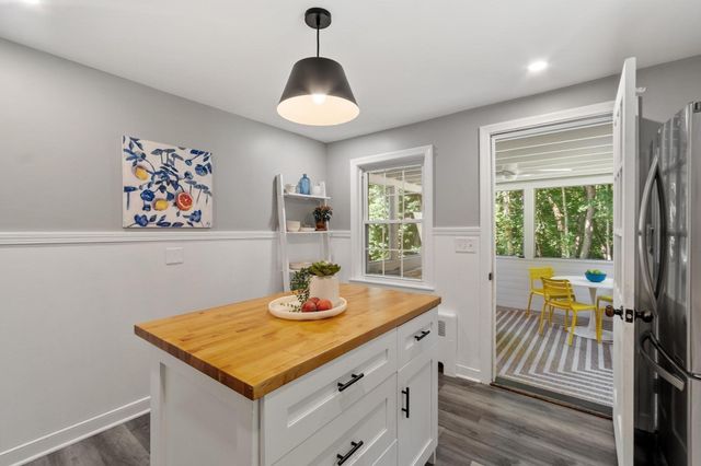 100 Butternut Circle, Concord, MA 01742