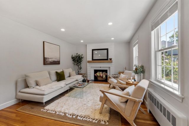 100 Butternut Circle, Concord, MA 01742