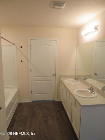 2482 OAK STREAM Drive, Green Cove Springs, FL 32043