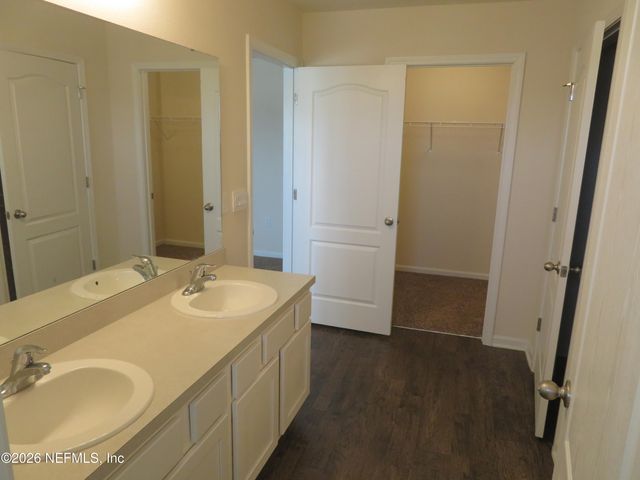 2482 OAK STREAM Drive, Green Cove Springs, FL 32043