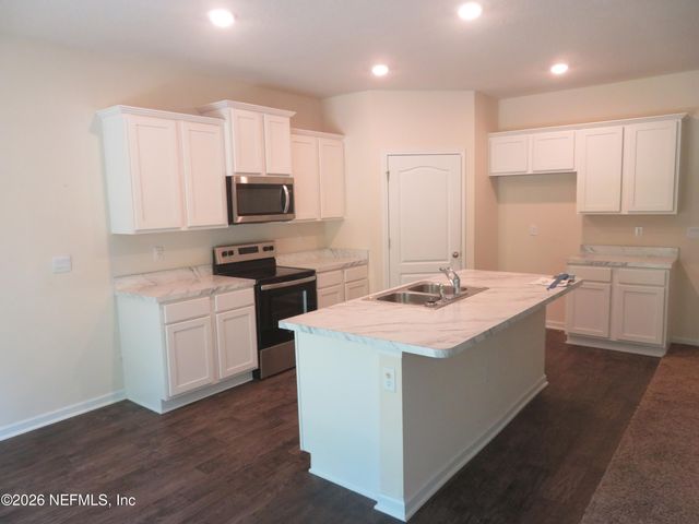 2482 OAK STREAM Drive, Green Cove Springs, FL 32043
