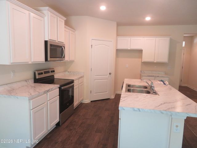2482 OAK STREAM Drive, Green Cove Springs, FL 32043