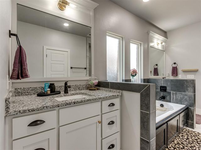 12904 NW 140th Terrace, Piedmont, OK 73078