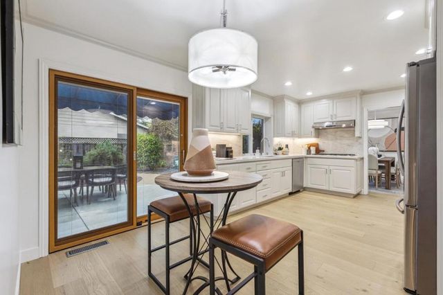 12044 Saraglen Court, Saratoga, CA 95070