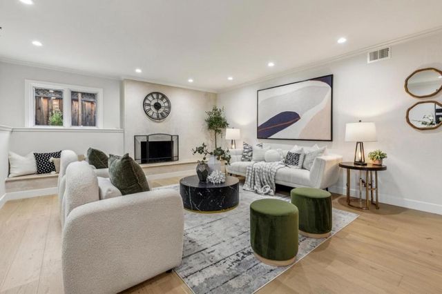 12044 Saraglen Court, Saratoga, CA 95070