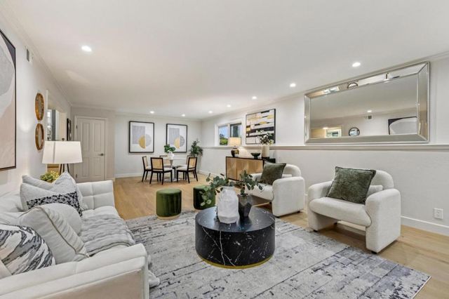 12044 Saraglen Court, Saratoga, CA 95070